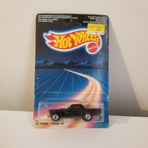 '57 Ford Thunderbird 1986 Hot Wheel Diecast Car - New In Package